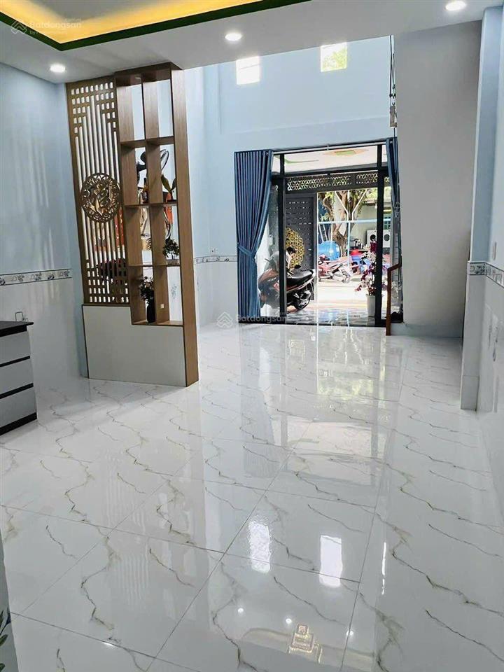 Nhà mặt tiền kinh doanh ttt12 bis  đường nhựa 12m2  67m2  giá 2.95 tỷ