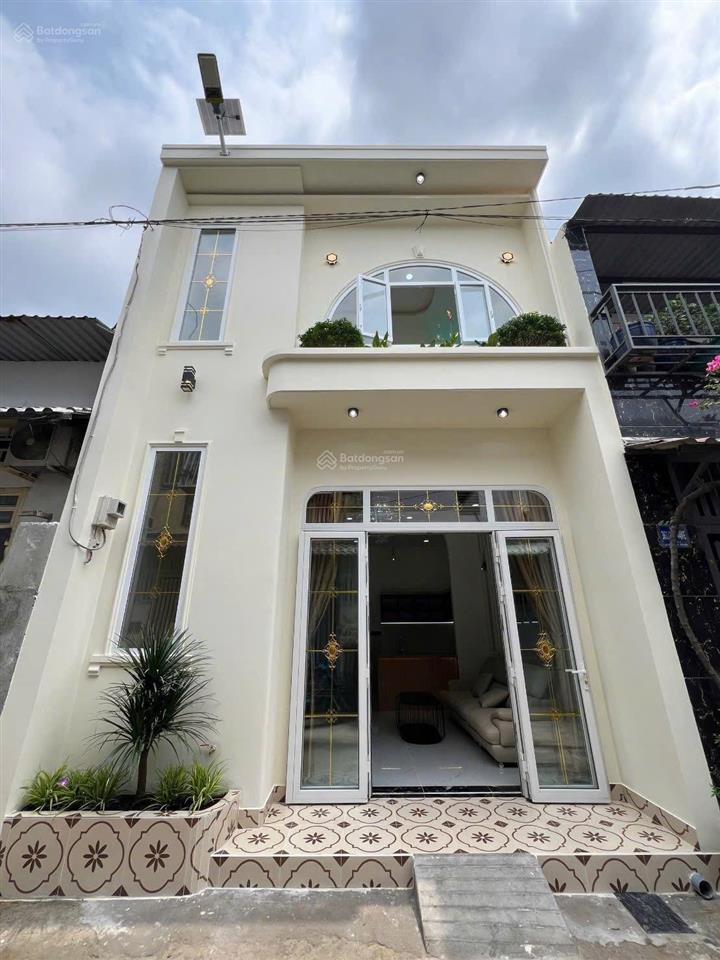 Bán nhà 1/ huỳnh thị na gần ngã 3 đông quang  hẻm xe ô tô  giá 2.75 tỷ