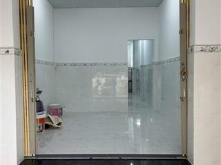 Nhà sổ hồng riêng thị trấn hóc môn  53m2  giá 2.7 tỷ