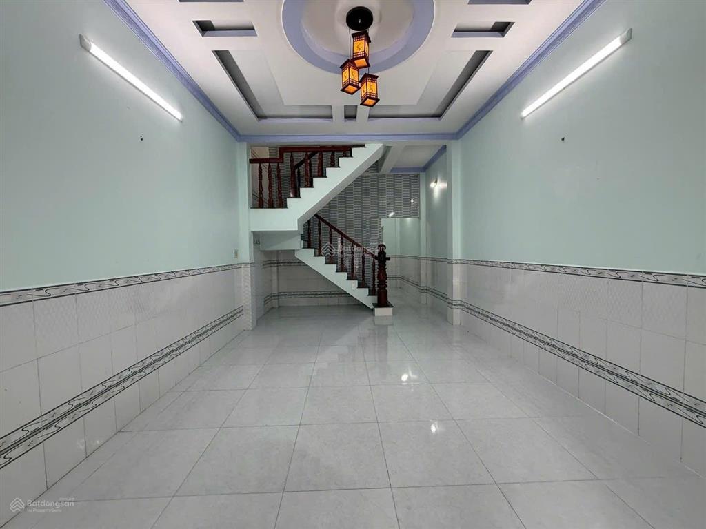 Nhà bà điểm gần chợ đầu mối hóc môn  hẻm oto  64m2  giá 3.55 tỷ