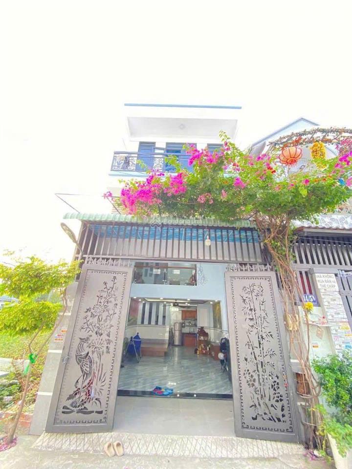 2,9tỷ có căn nhà đẹp 1 lửng 1 lầu trong khu biệt thự, tặng nội thất  nguyễn thị thảnh  hóc môn