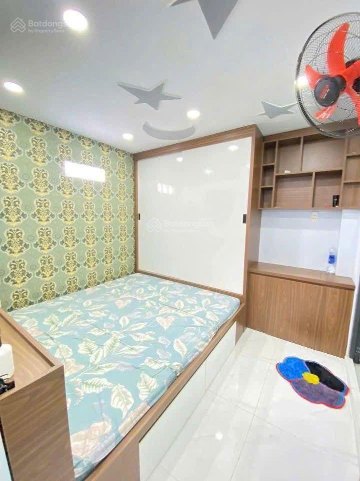 2,9tỷ có căn nhà đẹp 1 lửng 1 lầu trong khu biệt thự, tặng nội thất  nguyễn thị thảnh  hóc môn