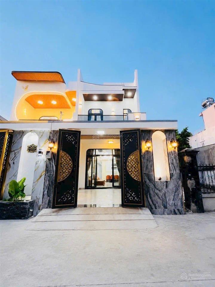 6.1 tỷ  nhà phố shr hiện đại ấp 3, bà điểm, hóc môn