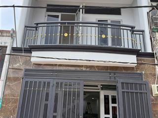 3.85 tỷ  hẻm ô tô  gần bến xe an sương nhà đẹp xách vali vào ở ngay