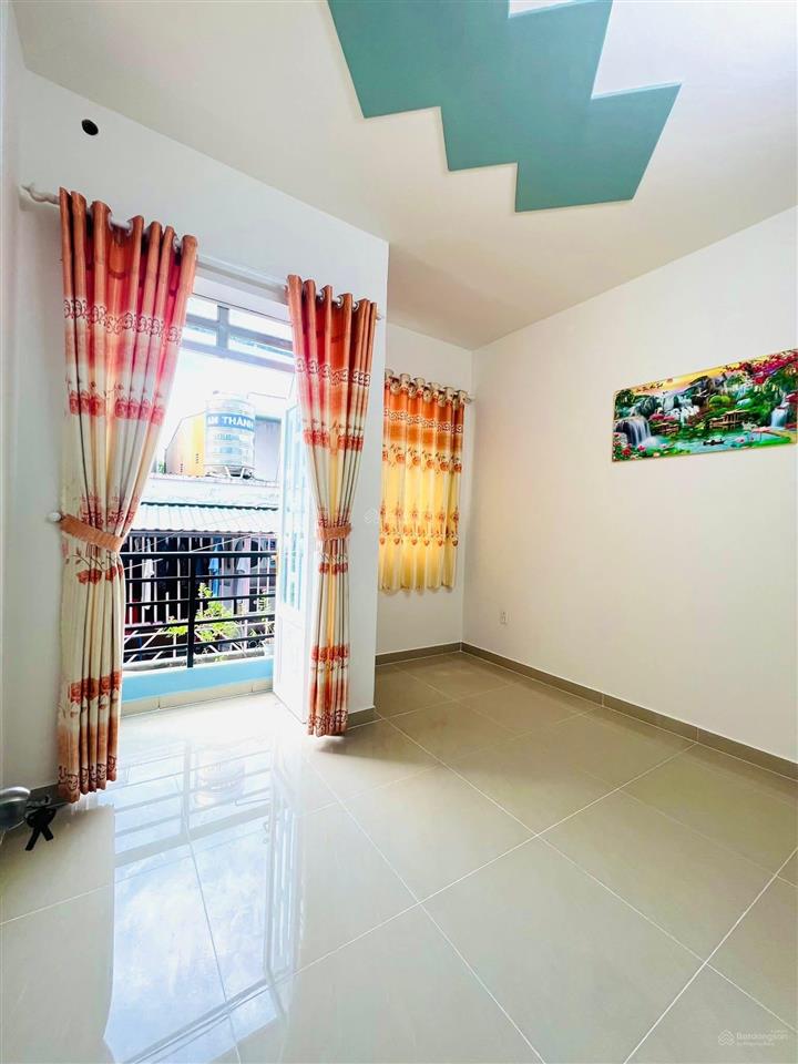 1.65 tỷ  nhà 2 tầng shc  hẻm ô tô  ấp 3 bà điểm hóc môn