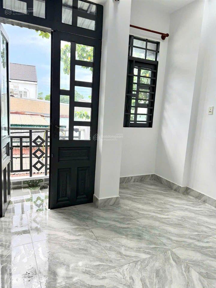 Nhà 1 sẹc nguyễn thị sáng  gần ngã ba đông quan chỉ 1 tỷ 560