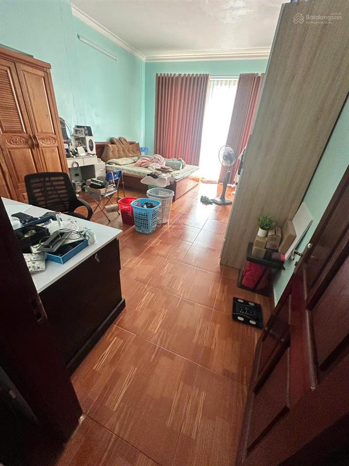Bán nhà 3,5 tầng đường nguyễn công hãng. diện tích 90m2 hướng đông nam