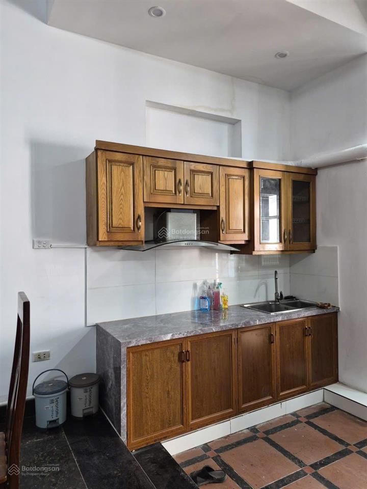 Cho thuê nhà riêng 2 tầng ngõ 190 hạ đình, phường khương đình, dtsd 100m2, đủ nội thất, 7tr/tháng