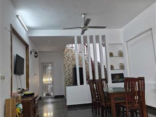 Cho thuê nhà riêng 2 tầng ngõ 190 hạ đình, phường khương đình, dtsd 100m2, đủ nội thất, 7tr/tháng
