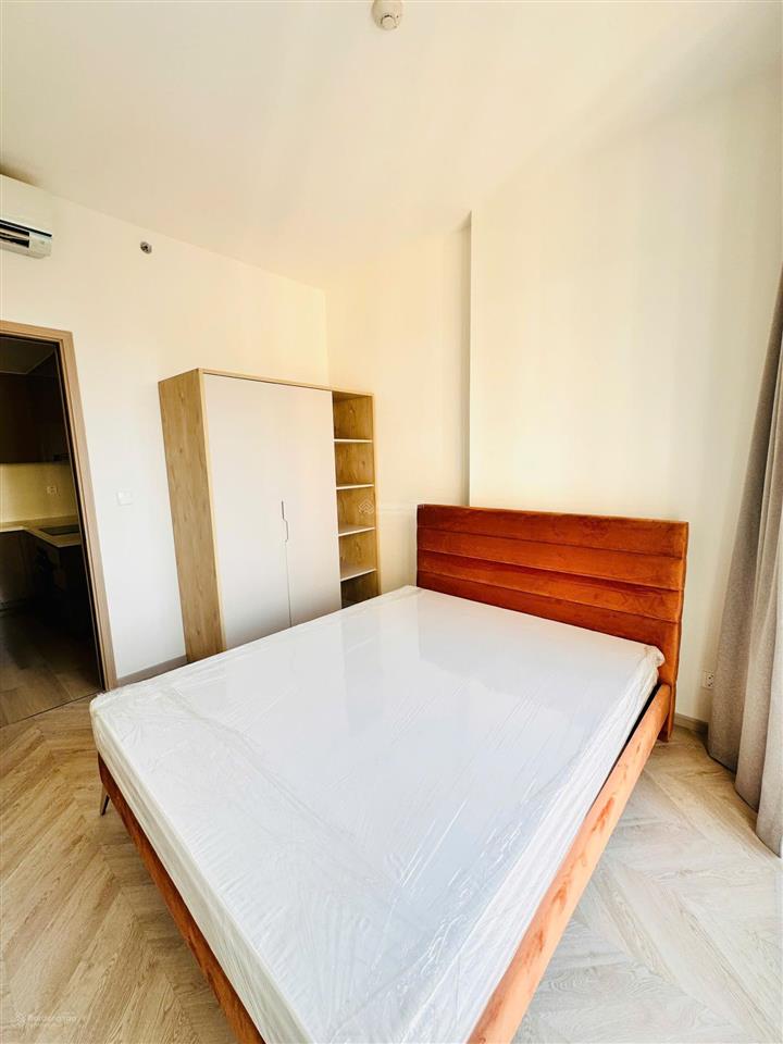 Bán 2pn  mcp tòa c sát vincom giá 4.799ty full nội thất cao cấp.