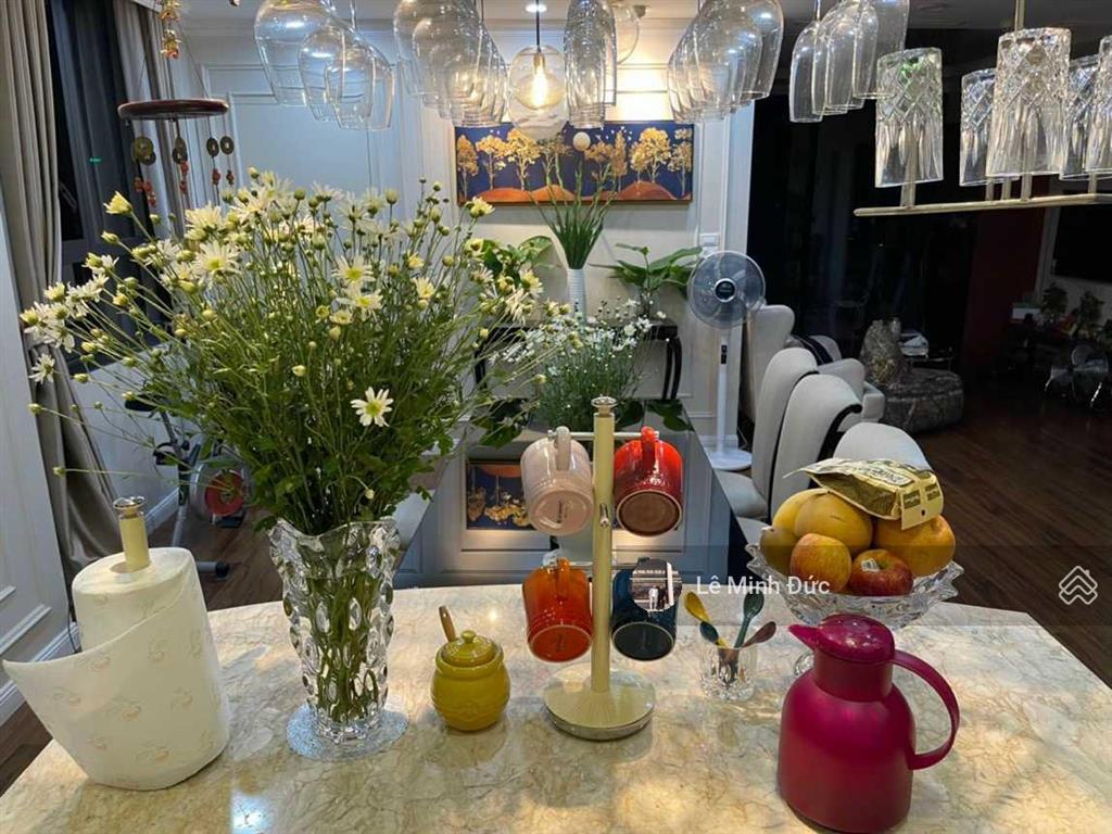 Chính chủ cần bán gấp căn căn 4pn 132m2 tại n01  t1 ngđ, giá rẻ, 0924 691 ***