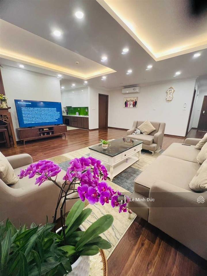 Chính chủ cần bán gấp căn căn 4pn 132m2 tại n01  t1 ngđ, giá rẻ, 0924 691 ***