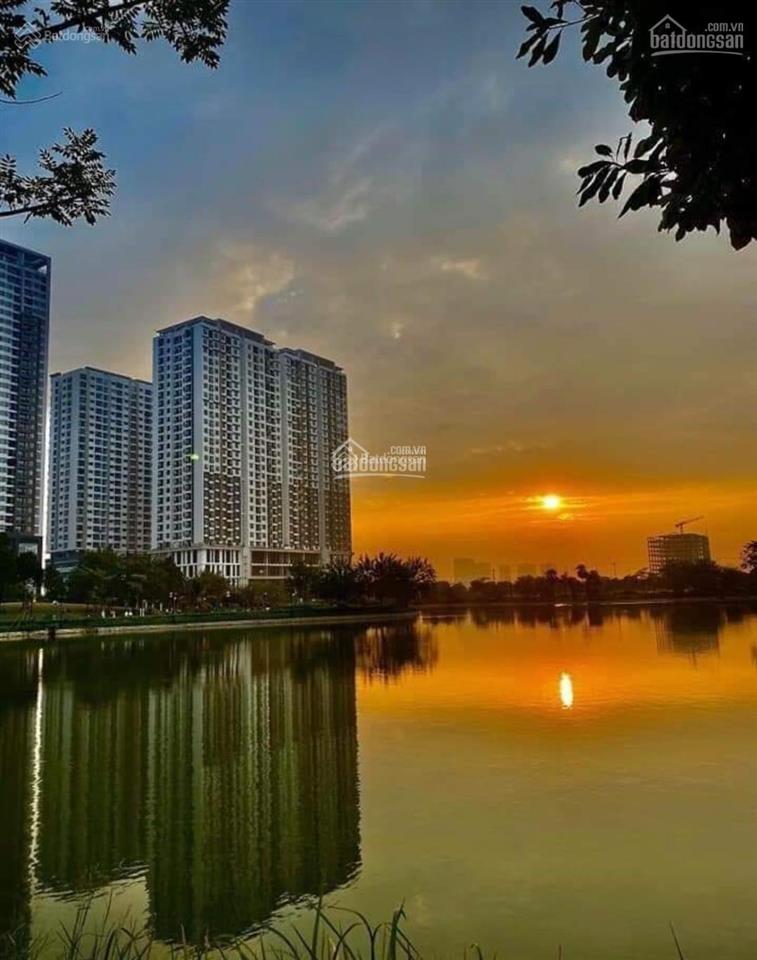 Chính chủ cần bán gấp căn căn 01  4pn 133m2 view hồ điều hòa tại n01t1 ngđ 0924 691 ***