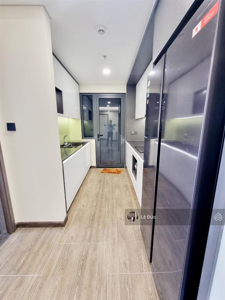 Cc cho thuê ch 3pn đồ cơ bản tòa n01  t2  ngđ   0924 691 ***