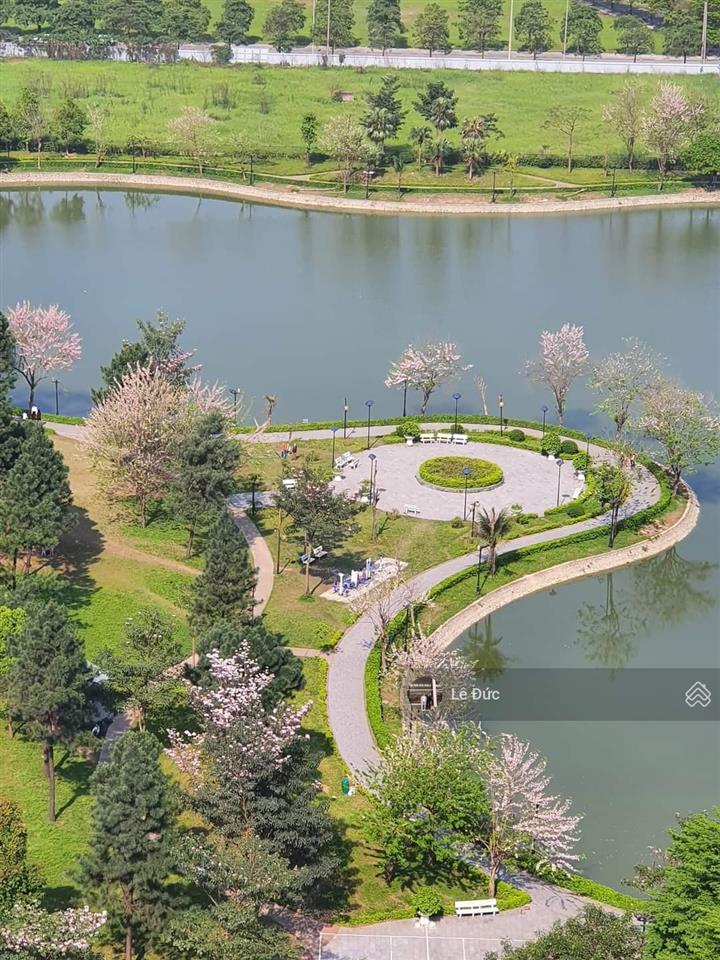 Cc bán nhanh ch 3pn 130m2 view hồ căn góc tòa n03t3   0924 691 ***