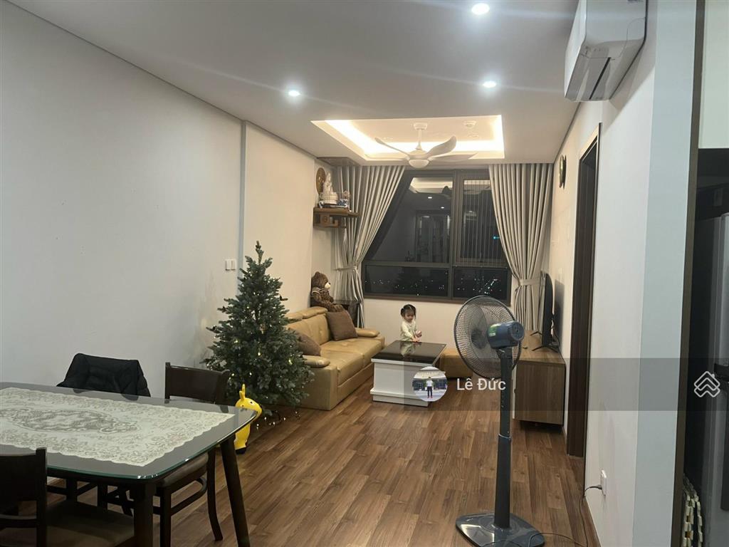 Cc cho thuê lâu dài ch 2pn tòa n03t6 taseco ngoại giao đoàn.  0924 691 ***