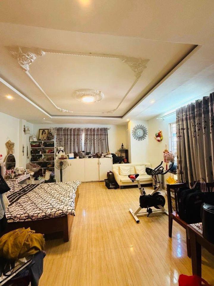 LÔ GÓC HIẾM- Ô TÔ TRÁNH, Phố Thái Hà: 35/45m x 5 tầng, MT 4.5m 29.9 Tỷ, ngõ thông, KD tốt