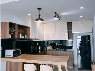 6 căn vừa đẹp, vừa tốt  1. north  2.central  3.south  4.north  5.south  6.south