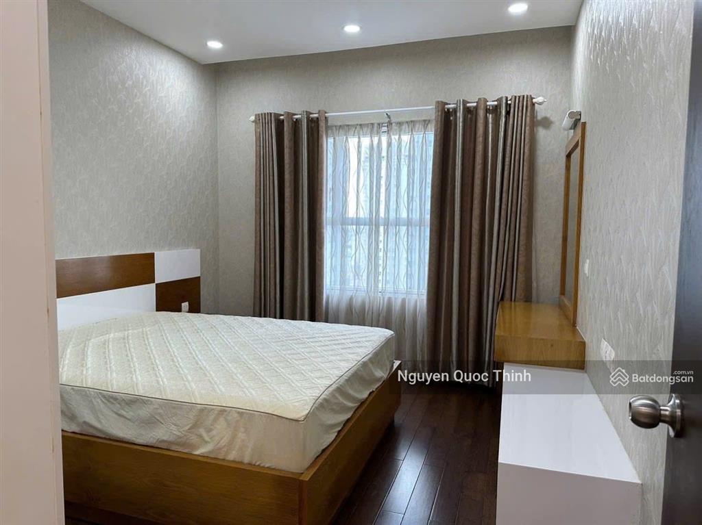 Cho thuê 3pn sunrise city central, 147 m2, view đông, nhà rất đẹp, cho thuê 35 trđ/tháng