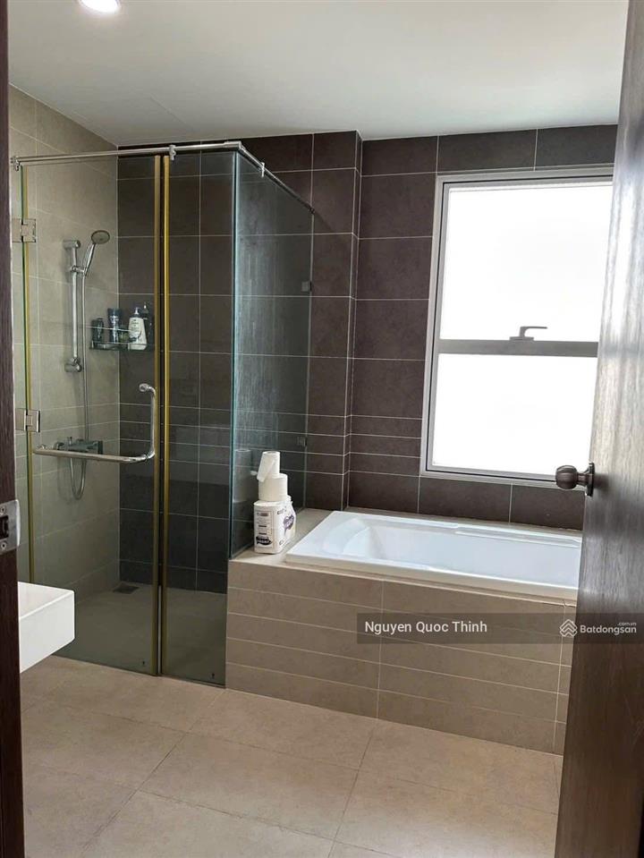 Cho thuê 3pn sunrise city central, 147 m2, view đông, nhà rất đẹp, cho thuê 35 trđ/tháng
