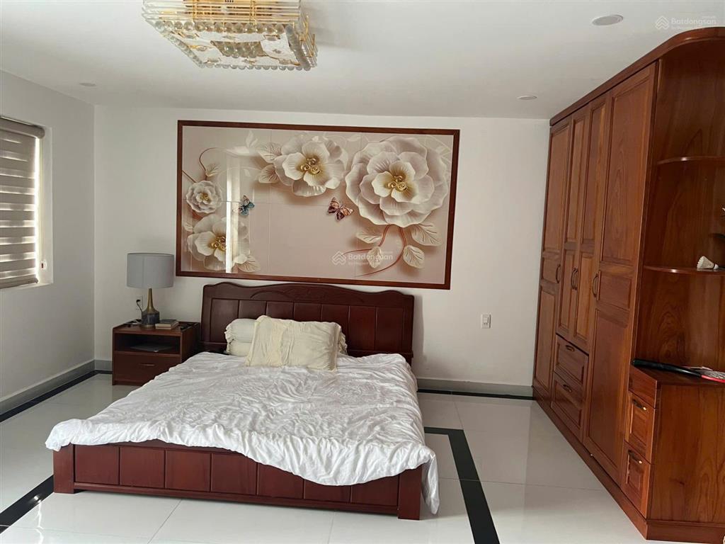 Bán rẻ nhà phố pmh mặt tiền đường lý long tường trung tâm khu cảnh đồi sầm uất, 4 tầng có thang máy