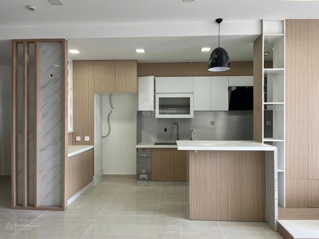 Giá tốt, căn hộ riverpark premier dt 136m2, lầu cao, view sông trực diện, có ô xe, chỉ 48tr/ tháng
