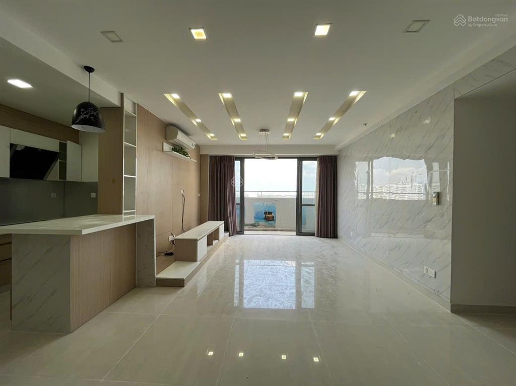 Giá tốt, căn hộ riverpark premier dt 136m2, lầu cao, view sông trực diện, có ô xe, chỉ 48tr/ tháng