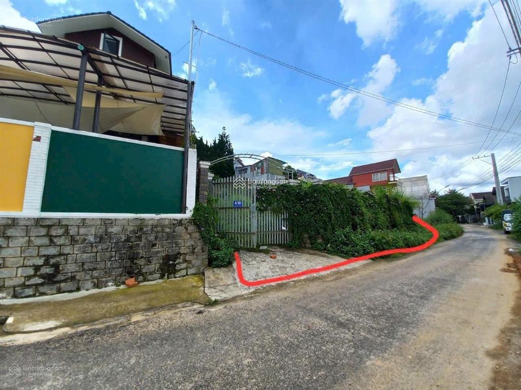Bán rẻ chỉ 13.3 tỷ, giảm 4 tỷ lô đất biệt thự 406,7m2 đường lý nam đế  trung tâm thành phố đà lạt