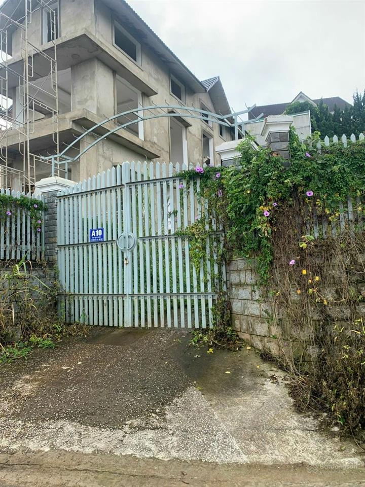 Bán rẻ chỉ 13.3 tỷ, giảm 4 tỷ lô đất biệt thự 406,7m2 đường lý nam đế  trung tâm thành phố đà lạt