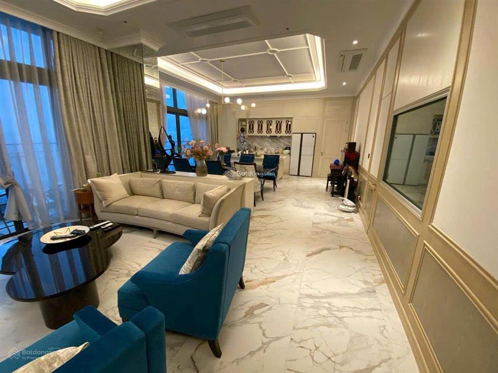 Cho thuê penthouse  sky villa the view q7, dt 304m2 1 sàn, nhà rất đẹp, view toàn cảnh tphcm