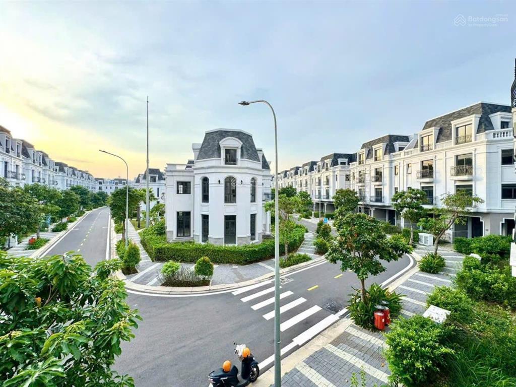 Giá đầu tư biệt thự khu compound amelie pmh, nhà thô, tiện ích đẳng cấp, có thang máy, chỉ 12,5 tỷ