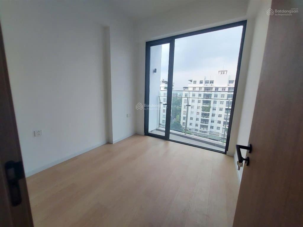 Bán rẻ căn hộ 1pn aurora pmh, căn 5.03, nhà bàn giao chủ đầu tư, view đông bắc rất đẹp và yên tĩnh