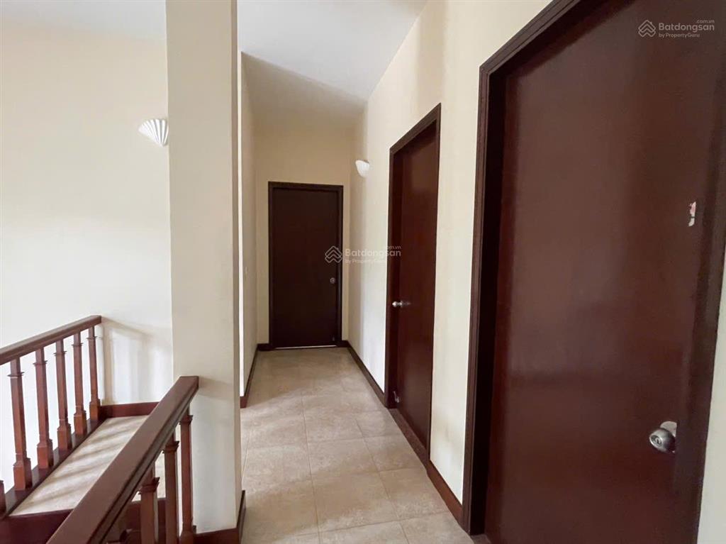 Bán rẻ biệt thự khu compound domaine mũi né, dt 450m2, nhà đẹp, hướng biển, đang cho thuê giá cao