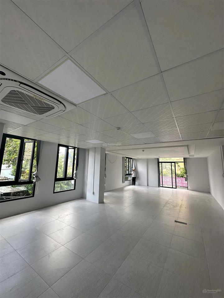 Cho thuê mặt bằng đường bành văn trân, tân bình dt 240m² kinh doanh sầm uất