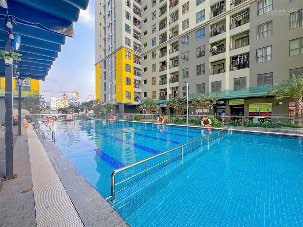 Bán căn hộ bcons plaza 2pn 2wc giá 2 tỷ 2, sổ hồng riêng, ngay làng đại học thủ đức