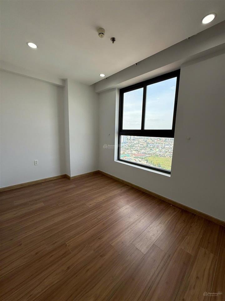 Cần bán căn góc 3 phòng ngủ bcons garden sổ hồng riêng, giá hời