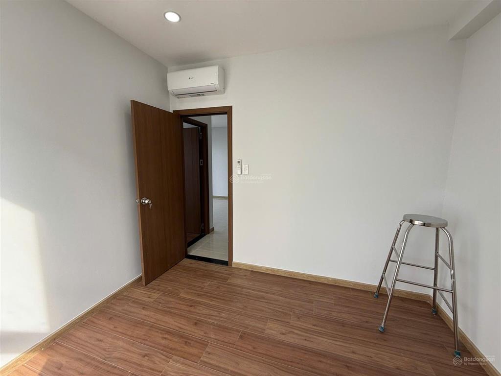 Cần bán căn góc 3 phòng ngủ bcons garden sổ hồng riêng, giá hời