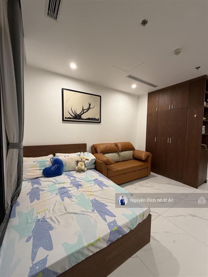 Hạ giá  bán nhanh căn studio 34m2 | full nội thất xịn xò | đã có sổ hồng | giá cực tốt chỉ 2,3 tỷ