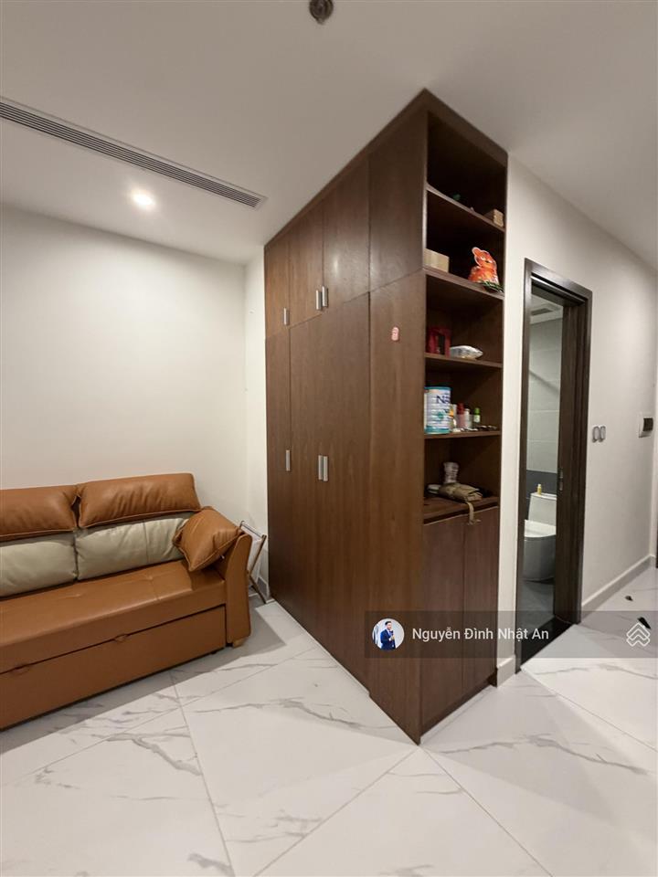 Hạ giá  bán nhanh căn studio 34m2 | full nội thất xịn xò | đã có sổ hồng | giá cực tốt chỉ 2,3 tỷ
