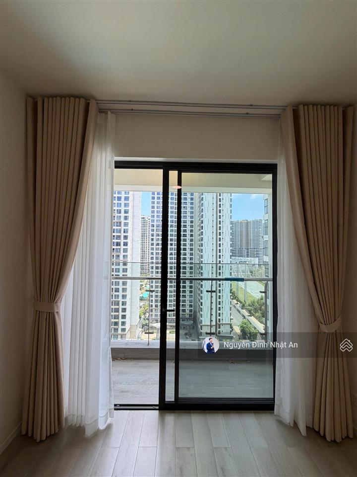 Cho thuê ch 2pn, 2vs, giá siêu hời 10,5 triệu, 74m2 tại lumiere boulevard, q9, hcm
