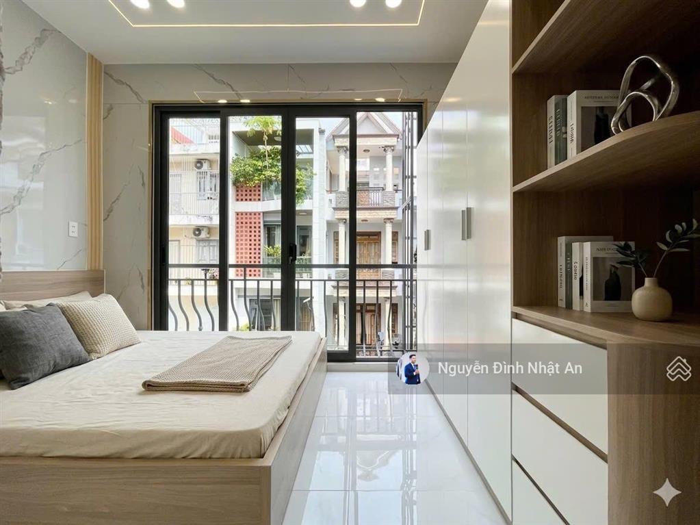 Bán tòa chdv 12 phòng, thang máy, full nội thất, thu 90 triệu/tháng, giá 11,6 tỷ