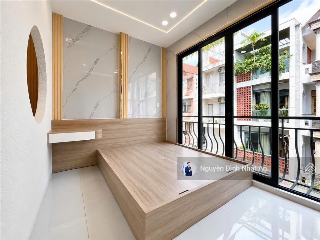 Bán tòa chdv 12 phòng, thang máy, full nội thất, thu 90 triệu/tháng, giá 11,6 tỷ