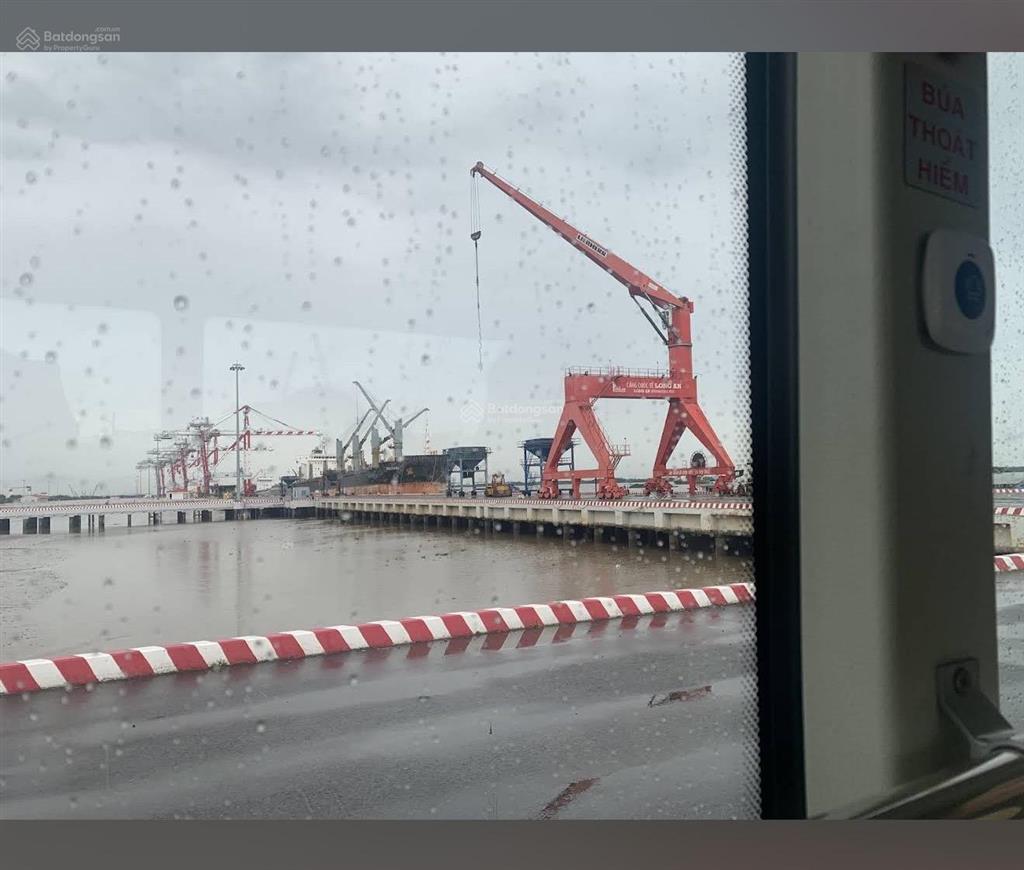 Chuyển nhượng đất xây dựng kho xưởng tại cảng quốc tế long an