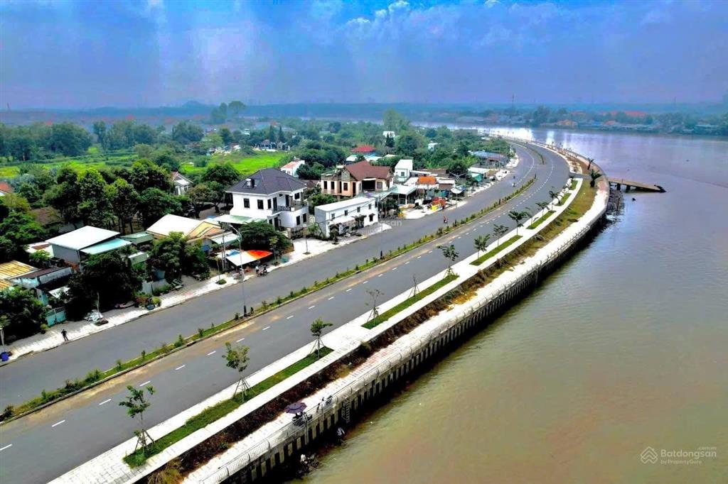 Biệt thự liền kề đường ven sông 160m2 kdc bửu long, diện tích xây dựng 209m2, sổ hoàn công