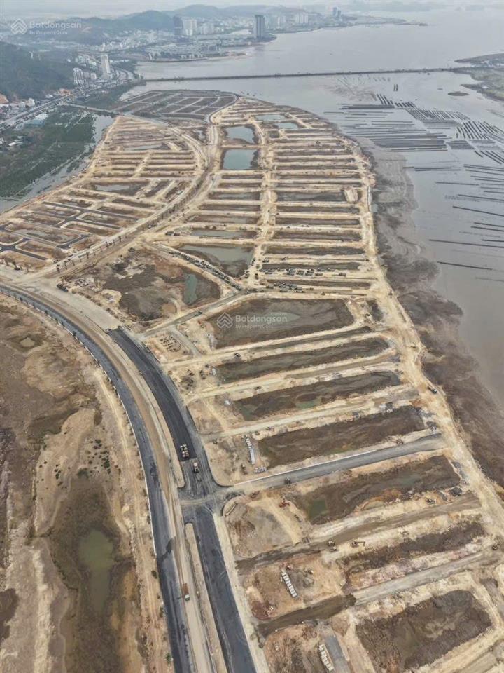 Bán đất nền tại khu đô thị đảo hoa, giá thỏa thuận, 350m2, hot