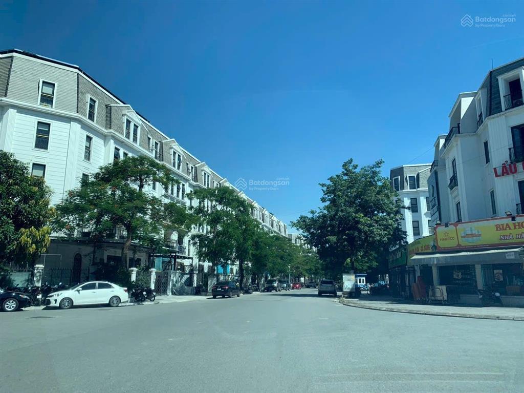 Cho thuê nhà nguyên căn 127m2, 5 tầng thông sàn. hoàn thiện thông sàn lô góc