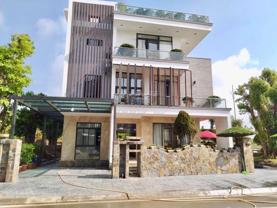 Chính chủ nhờ bán gấp biệt thự tại khu đô thị phú cát city, dt 181m2, mt10m,  0904 334 ***