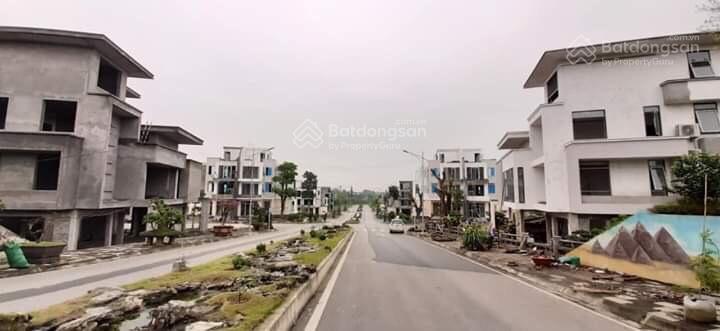 Chính chủ nhờ bán gấp biệt thự tại khu đô thị phú cát city, dt 181m2, mt10m,  0904 334 ***
