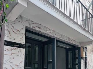 Q1  p. nguyễn cư trịnh. nhà kết cấu 2 tầng, sát mặt tiền shr, giá nhỉnh 4ty