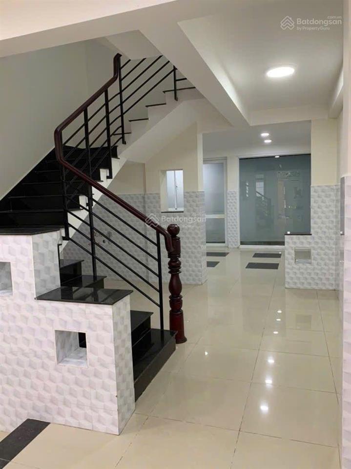 Nhà 5 tầng mặt tiền đường 20m kdc saigoncholon đường trịnh quang nghị i, q8.